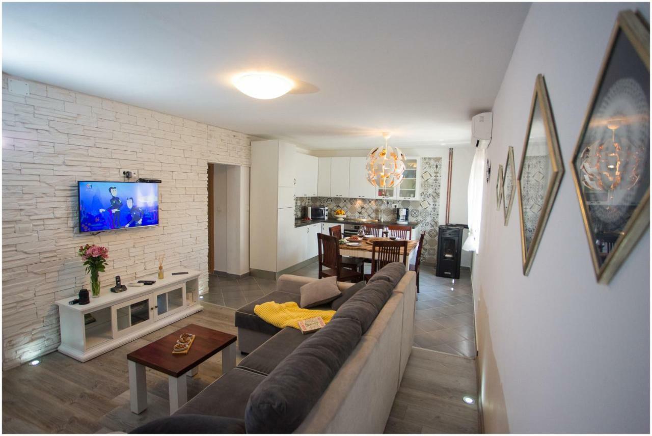 House Mellifera Hotel Razvode Ngoại thất bức ảnh