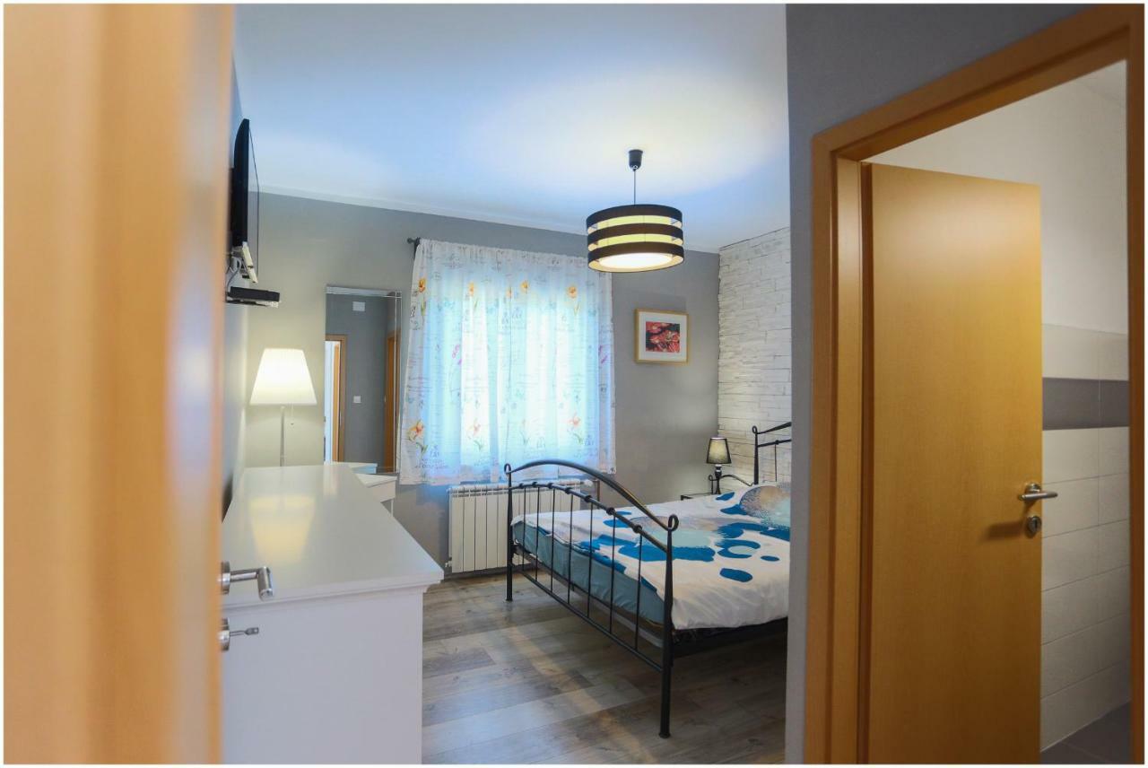 House Mellifera Hotel Razvode Ngoại thất bức ảnh